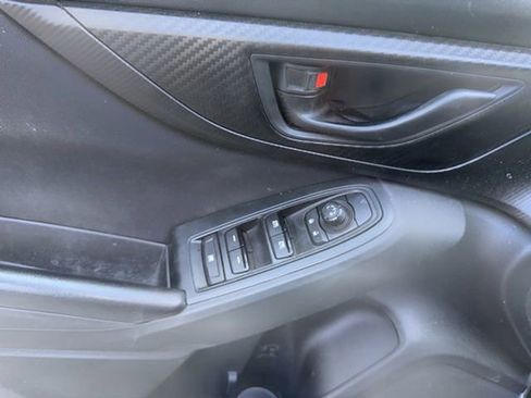 Used 2018 Subaru Impreza 2.0i Premium AWD/4WD image 17