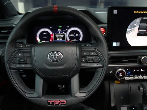 Used 2025 Toyota Tacoma TRD Pro AWD/4WD image 51