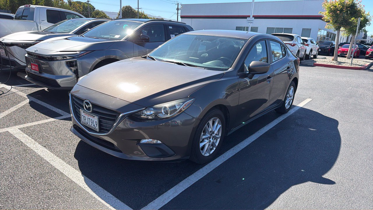 Used 2016 MAZDA MAZDA3 i Sport w/ Preferred Equipment Package FWD image 1