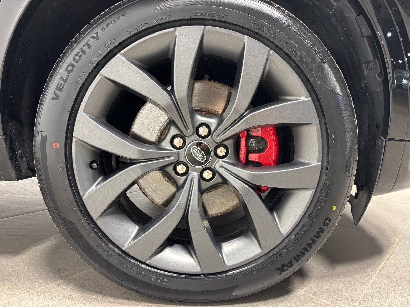 Used 2023 Land Rover Discovery Sport SE R-Dynamic AWD/4WD image 11