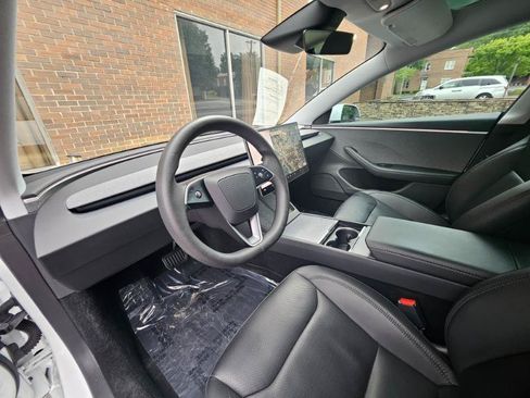 Used 2024 Tesla Model 3 Standard Range RWD image 37