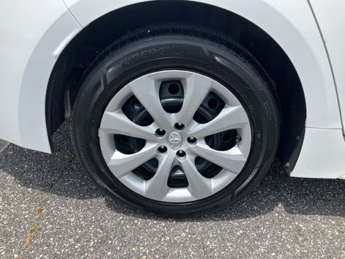 Used 2020 Toyota Corolla LE FWD image 27