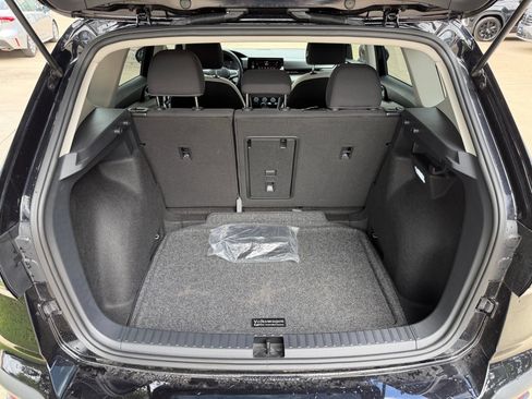 Certified 2025 Volkswagen Taos S FWD image 29