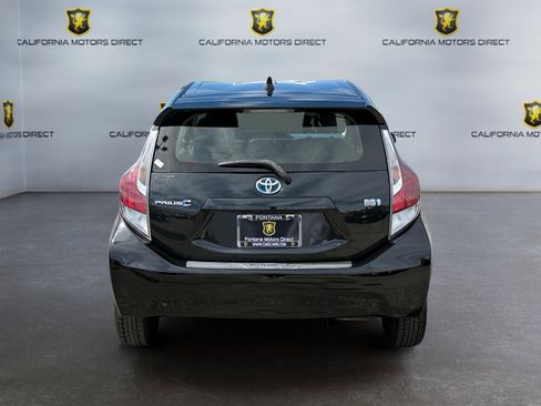 Used 2016 Toyota Prius C Two image 4