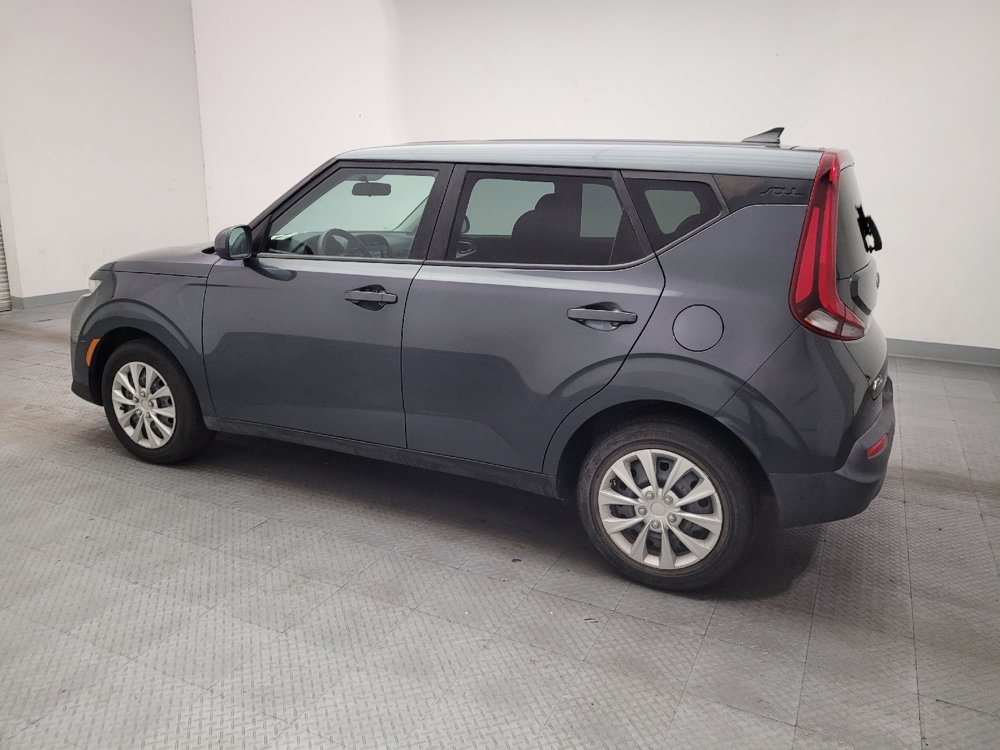 Used 2020 Kia Soul LX FWD image 3