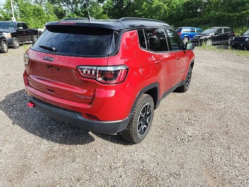 Used 2025 Jeep Compass Trailhawk AWD/4WD image 7