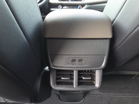 New 2027 Chevrolet Equinox LT w/ Convenience Package II FWD image 30