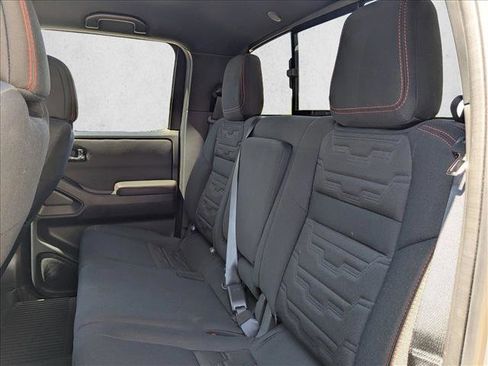 Used 2024 Nissan Frontier Pro-X RWD image 19