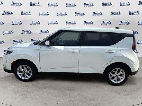 Used 2024 Kia Soul LX w/ Option Group 015 FWD image 4
