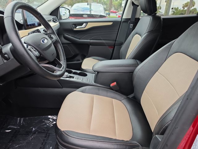 Used 2022 Ford Escape Titanium w/ Titanium Elite Package FWD image 20