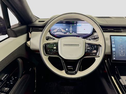 Used 2025 Land Rover Range Rover Sport Autobiography image 11
