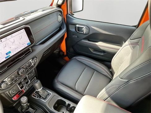 New 2025 Jeep Gladiator Rubicon w/ Convenience Group image 22