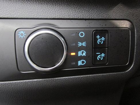 Used 2025 Ford Escape Active AWD/4WD image 29