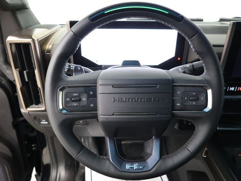 Used 2024 GMC Hummer EV 3X image 9