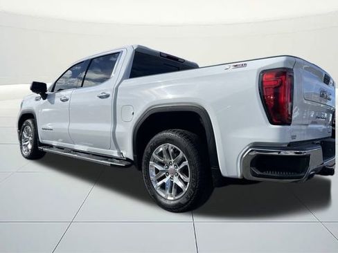 Used 2021 GMC Sierra 1500 SLT w/ SLT Premium Package image 3