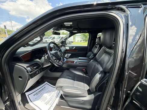 Used 2022 Lincoln Navigator L Reserve AWD/4WD image 10