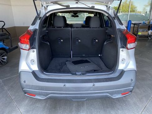 Used 2020 Nissan Kicks S FWD image 13