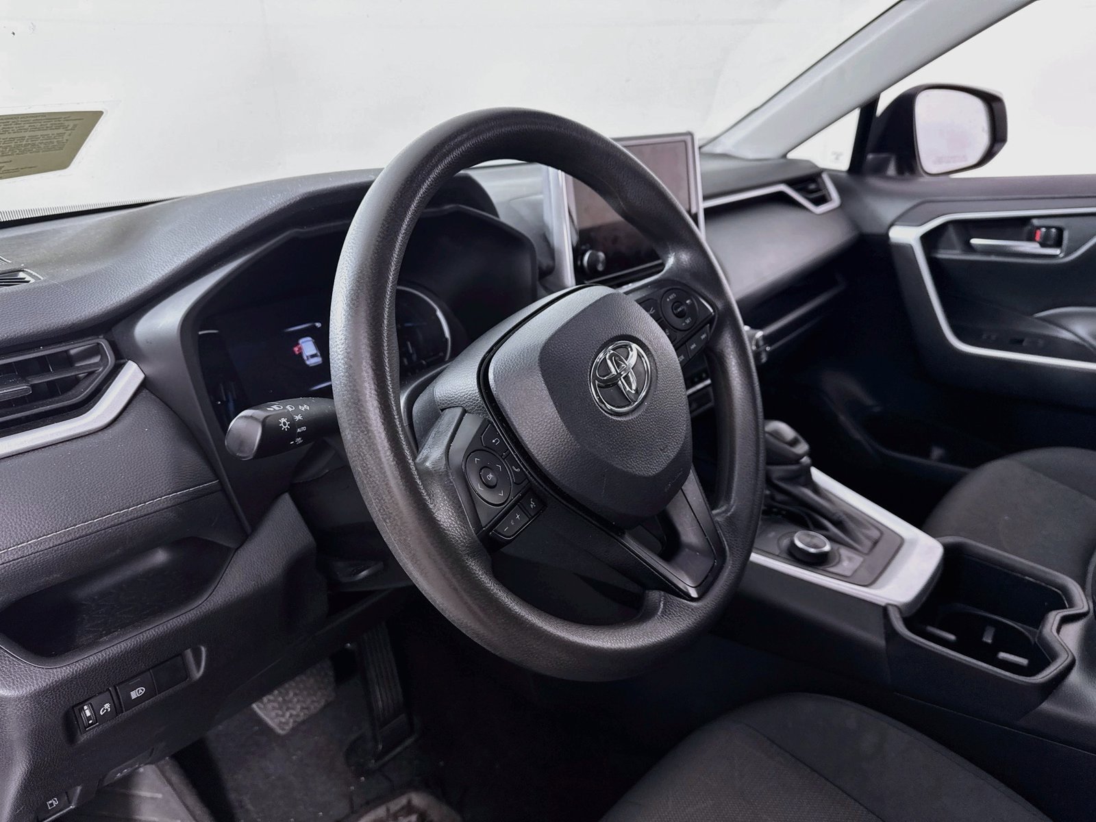 Certified 2024 Toyota RAV4 XLE AWD/4WD image 9