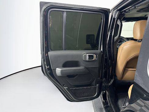 Used 2023 Jeep Wrangler Sahara image 26