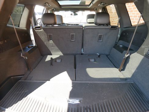 Certified 2024 Cadillac XT6 Luxury w/ LPO, Floor Liner Package image 11