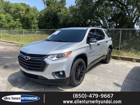 Used 2020 Chevrolet Traverse Premier w/ Redline Edition FWD image 1