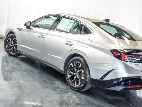 Used 2025 Hyundai Sonata SEL FWD image 11