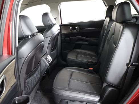Used 2023 Kia Sorento EX FWD image 36