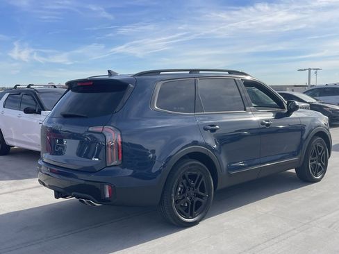 Used 2025 Kia Telluride SX X-Line image 2