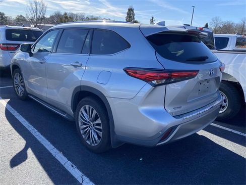 Used 2020 Toyota Highlander Limited Platinum image 5