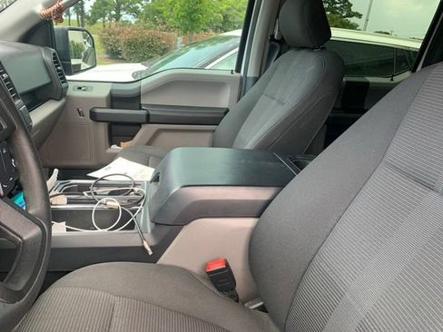 Used 2019 Ford F150 XL w/ Equipment Group 101A Mid AWD/4WD image 3