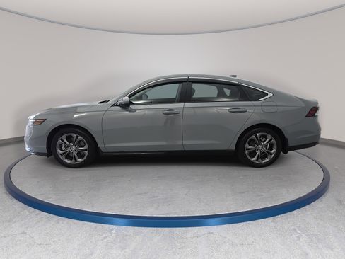 Used 2024 Honda Accord EX-L image 8