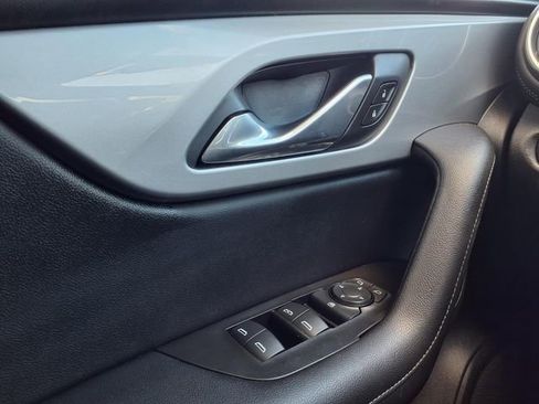 Used 2020 Chevrolet Blazer LT image 18