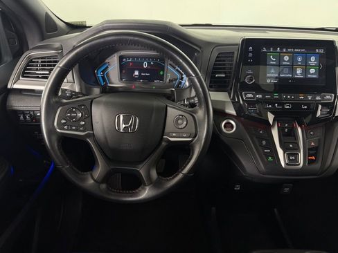 Used 2024 Honda Odyssey Sport image 12