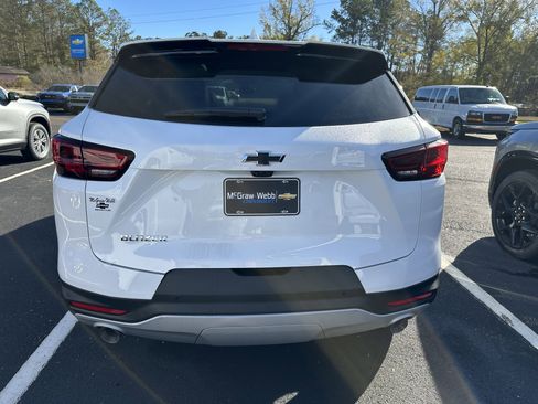 New 2025 Chevrolet Blazer LT w/ Sound & Technology Package image 4