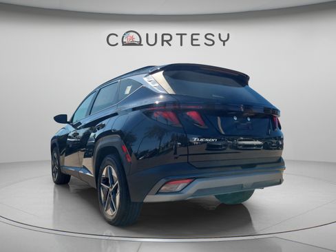 New 2026 Hyundai Tucson SEL FWD image 1