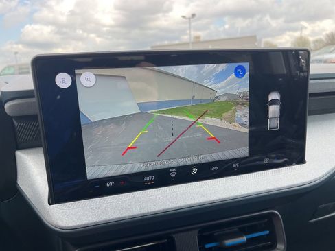 New 2026 Ford Maverick XLT AWD/4WD image 16