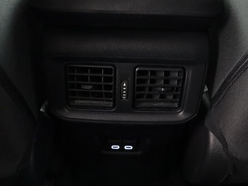 Used 2025 Toyota RAV4 XLE FWD image 29