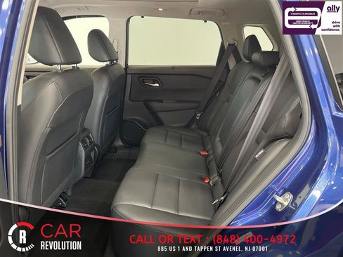 Used 2022 Nissan Rogue SV w/ SV Premium Package AWD/4WD image 32
