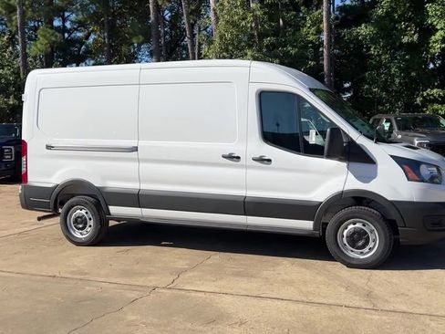 New 2025 Ford Transit 250 148 Medium Roof image 7