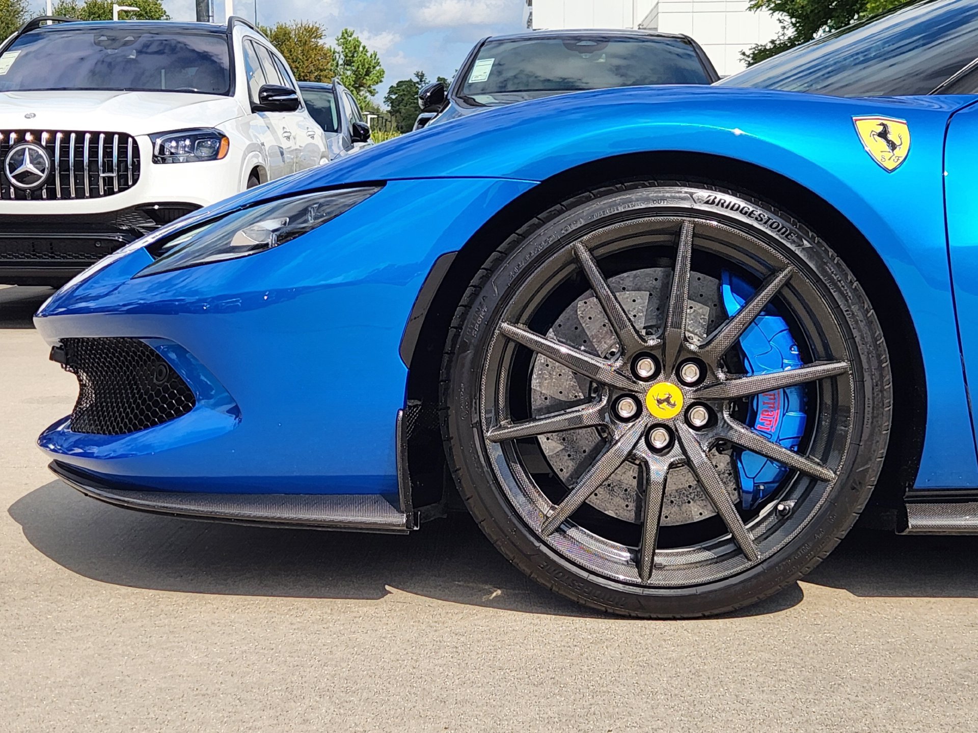 Used 2023 Ferrari 296 GTS RWD image 10