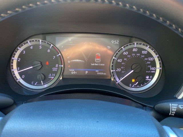 Used 2023 Toyota Highlander XLE FWD image 17