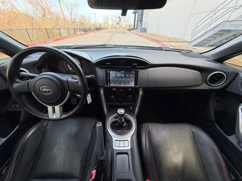 Used 2016 Scion FR-S image 18