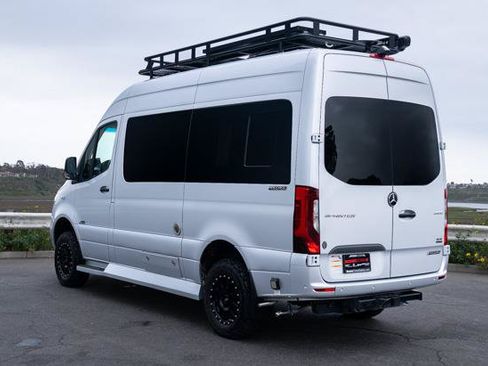 Used 2022 Mercedes-Benz Sprinter 2500 image 12