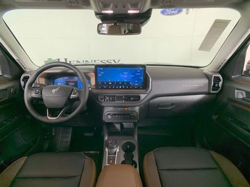 Used 2025 Ford Bronco Sport Outer Banks w/ Outer Banks Tech Package+ image 28