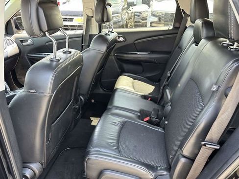 Used 2020 Dodge Journey Crossroad FWD image 19