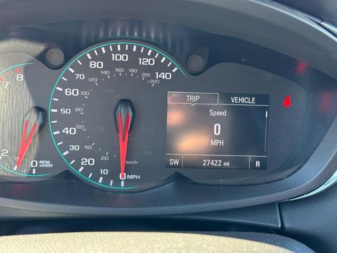 Used 2022 Chevrolet Trax LT w/ Sport Edition image 21