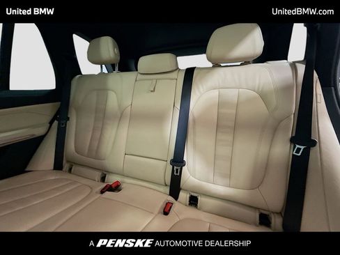 Used 2022 BMW X5 sDrive40i w/ Luxury Seating Package image 13