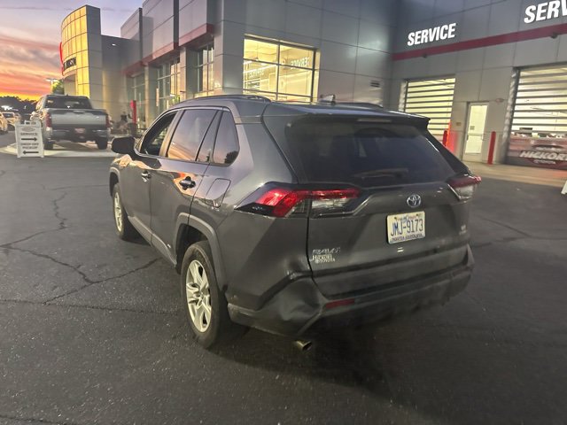 Used 2019 Toyota RAV4 LE w/ Carpet Mat Package AWD/4WD image 7