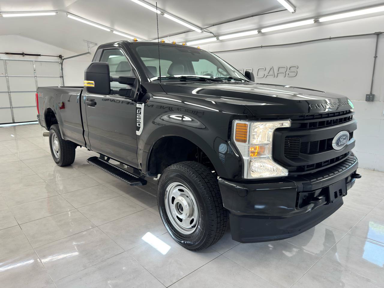 Used 2022 Ford F250 XL w/ Power Equipment Group AWD/4WD image 3
