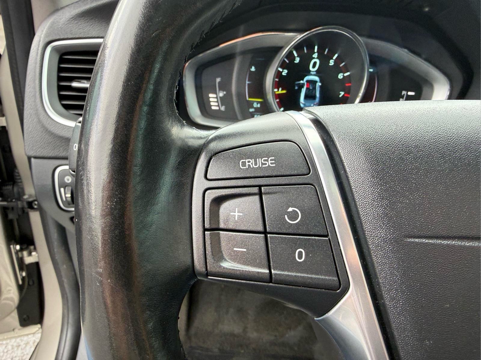 Used 2015 Volvo S60 T5 Platinum FWD image 32